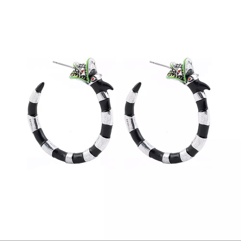 ONE PAIR LEFT! BEETLE JUICE HOOP LOOP FETISH BLACK & WHITE STRIPE SAND WORM 🪱 - Picture 6 of 16